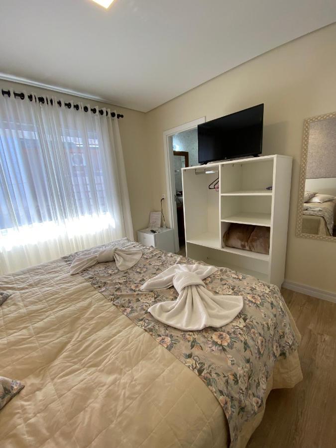 Bed and Breakfast Pousada Ipe Amarelo E Quinta Dos Medeiros Грамаду Экстерьер фото